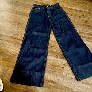 Modern casual wear for the single and ready to mingle